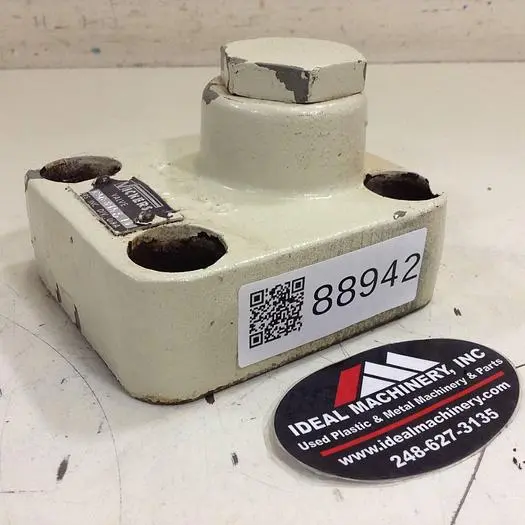 Used VICKERS C5G815S17 Valves/Fittings Michigan US | Ideal Machinery #697458