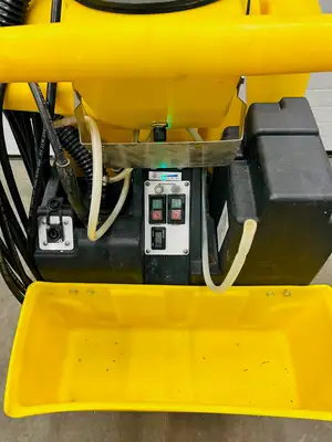 KaiVac 1750 Mid-Size No-Touch Cleaning Machine, Refurbished