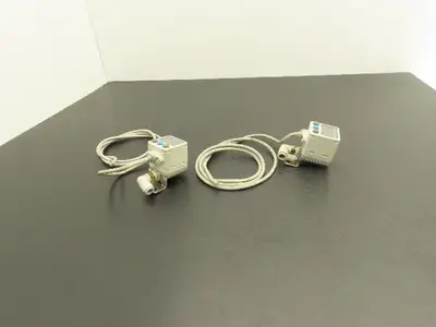 SMC ISE40A-W1-Y Digital Pressure Switch 12-24vdc 0-145psi Lot of 2
