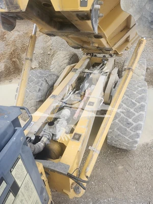 USED 2018 BELL B40E
