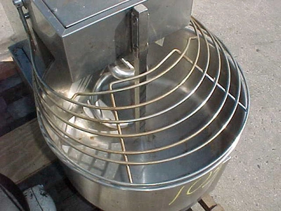 USED UNNOWN SIMILAR TO ARTOFEX DOUGH MIXER