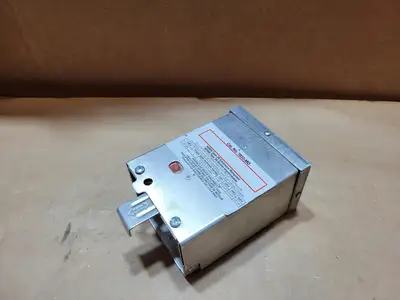 USED PASS & SEYMOUR 7833-MD