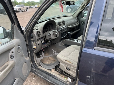 USED 2005 JEEP LIBERTY