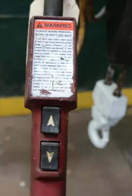 USED COFFING HOISTS EC.4008.3
