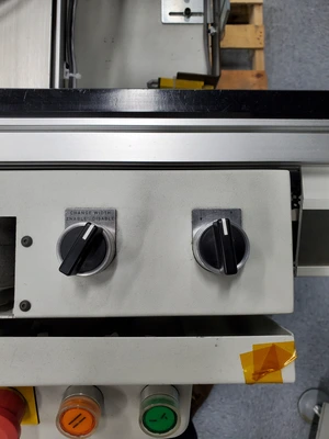 USED UIC - UNIVERSAL INSTRUMENTS CORP 44" LIFTGATE CONVEYOR