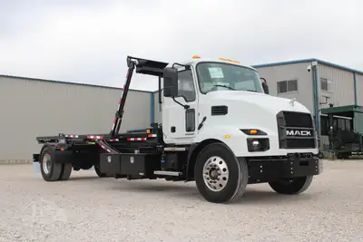 New | in-Stock 2027 MACK MD7 Rolloff Trucks Texas US | Roll Off Truck World #1491912