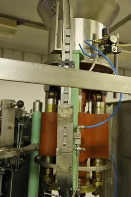 _UNKNOWN_ 500-5000 Bottles/Hour Filling Line Beverage | Perry Equipment (4)