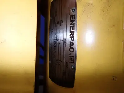 USED ENERPAC ZE54205GN