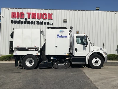 Used 2017 FREIGHTLINER M2 Street Sweeper California US | Big Truck & Equipment #1412301