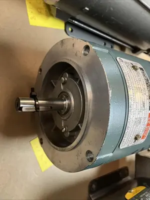 New | in-Stock RELIANCE ELECTRIC RELIANCE FD0056RC D.C. Motors Ohio US | Surplus Asset Holdings #1204571
