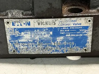 USED VICKERS DC5V-8-S-2C-M-FTWL-B-10