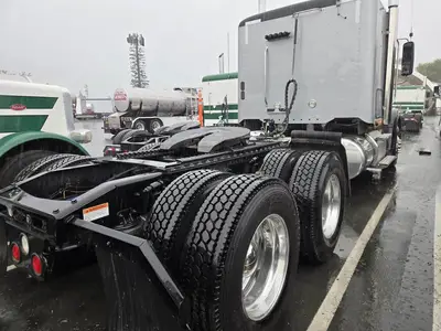 USED 2023 FREIGHTLINER CORONADO 122 SD