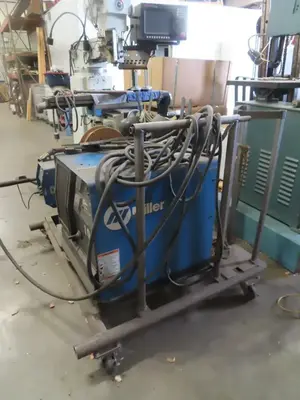 Used MILLER ELECTRIC MFG CP-302 Mig Welders Oregon US | [EZ] EZ Systems #1281256