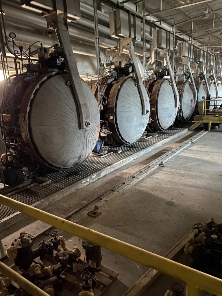 Autoclaves - 8' x 102'