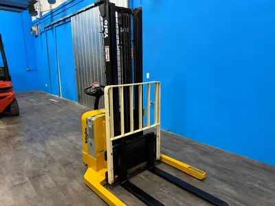 Used 2017 YALE MSW040SF Pallet Stackers Minnesota US | Birnstengel Equipment #1554071