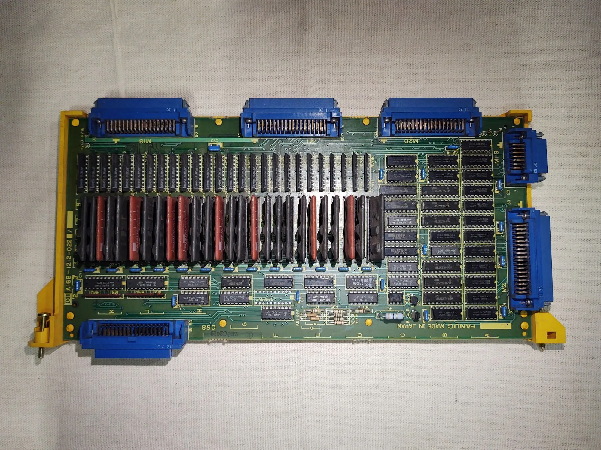 USED FANUC A16B-1212-0220/02A