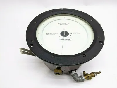 USED WALLACE & TIERNAN PRESSURE KILOPASCAL GAUGE 0-50