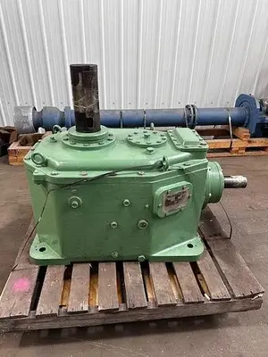 Amarillo 1712.5   Right Angle Double Reduction Cooling Tower Gearbox   Ratio 14.1