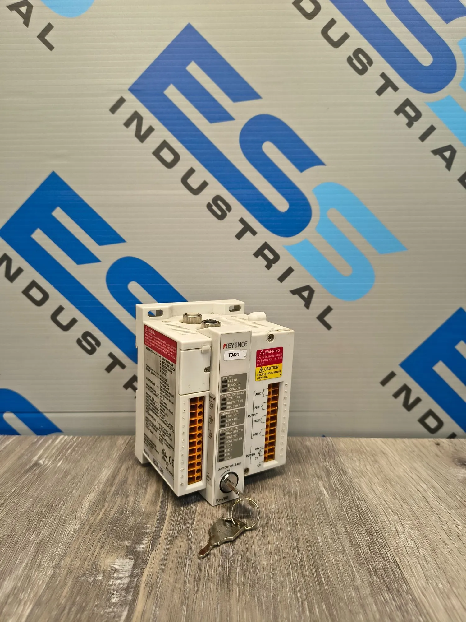 USED KEYENCE PJ-V90