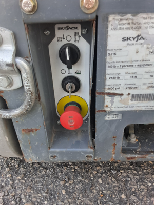 USED 2017 Skyjack SJ16