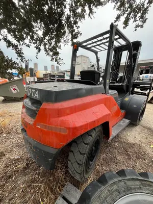 Used 2017 TOYOTA 8FD70U Misc Forklifts Illinois US | Forklift Exchange #1272999