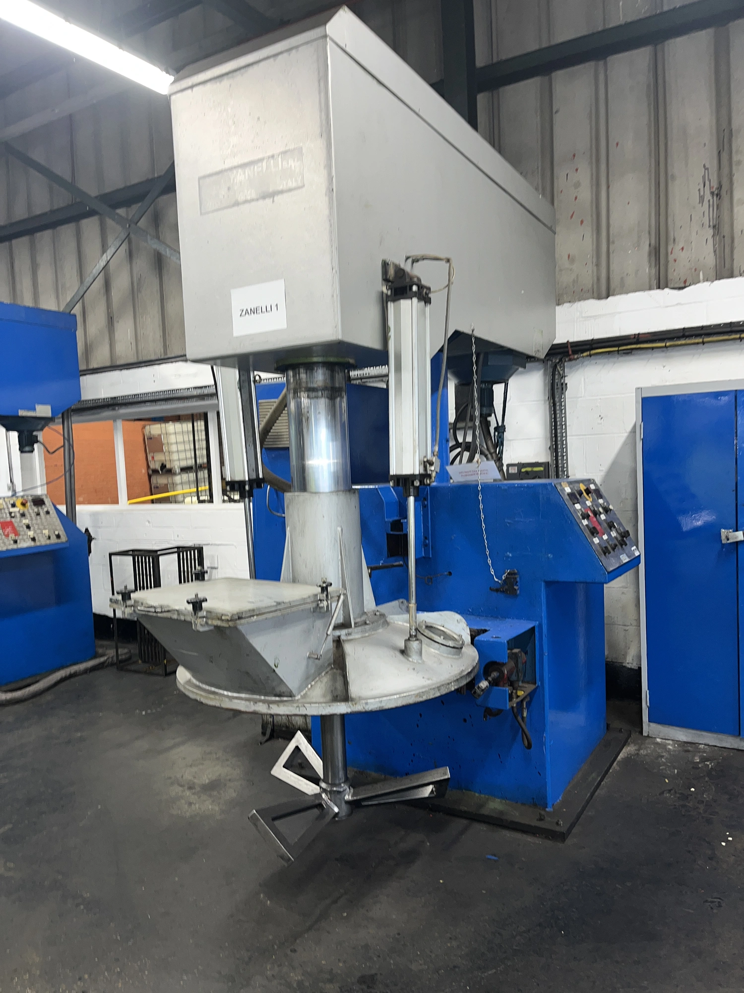 600L  Zenelli Trifoil Mixer Type CL150 41.5kw