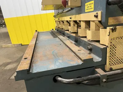 4' (48") X 10 GA AMADA MODEL #S-1232 HYDRAULIC SHEAR: STOCK #18197