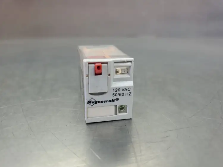 Used Magnecraft _UNKNOWN_ Relays & Switches | Palmetto Automation #1156864