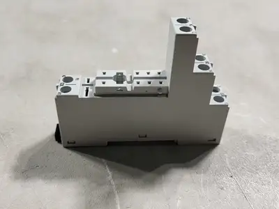 NEW ALLEN-BRADLEY 700-HN123