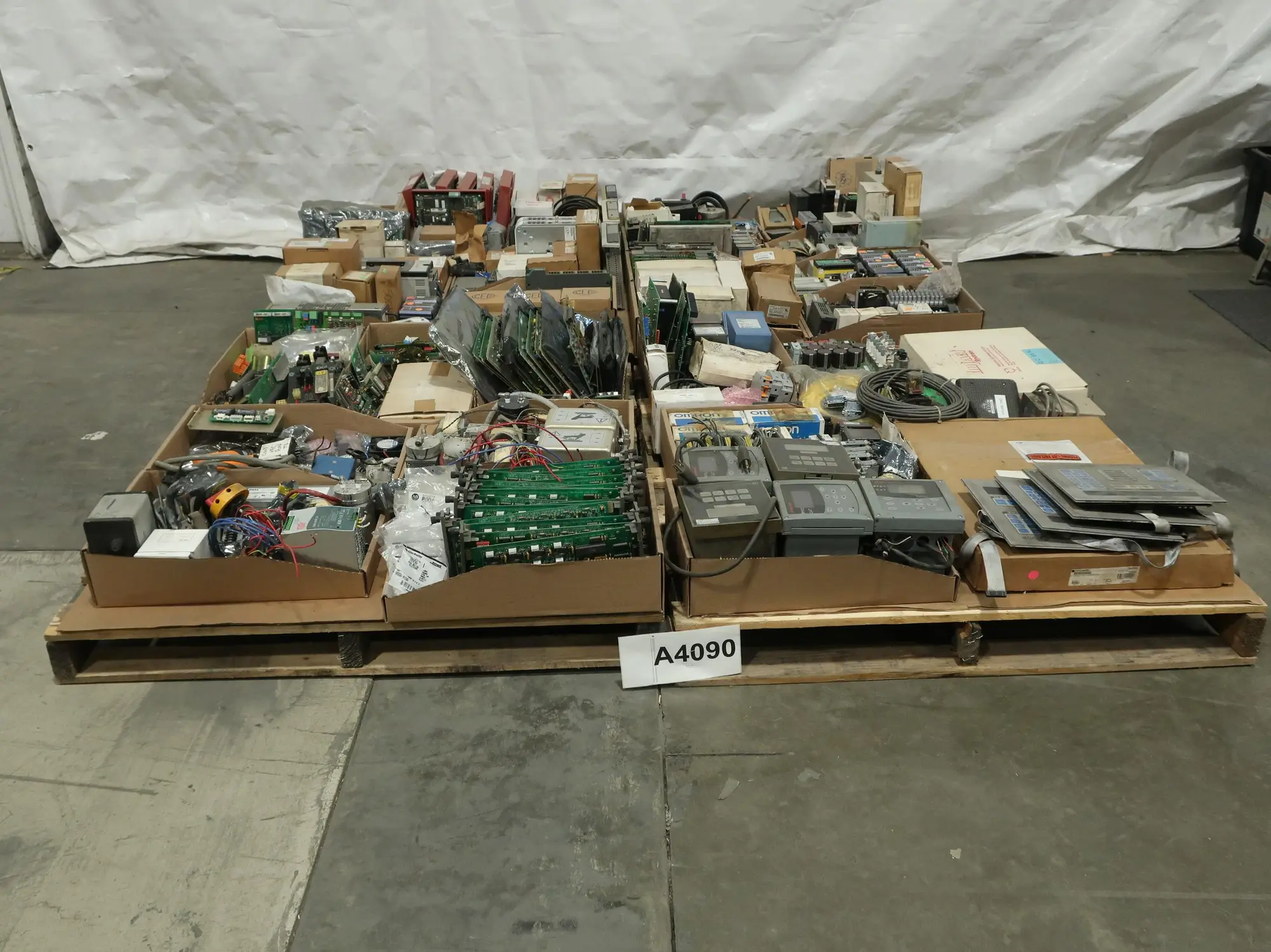 4 PALLETS OF ASSORTED AUTOMATION AND CONTROLS