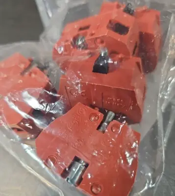 Automation Direct ECX1030-5 Contact Block LOT OF 5 loc4B40