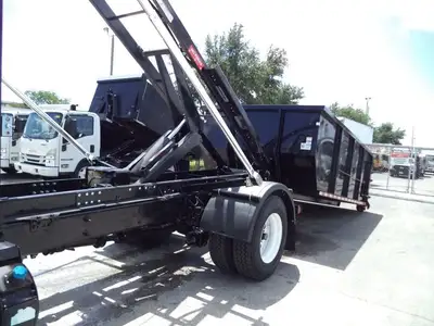 Used 2019 INTERNATIONAL _UNKNOWN_ Hooklifts & Roll-Offs Florida US | TLC Truck & Equipment #1568913