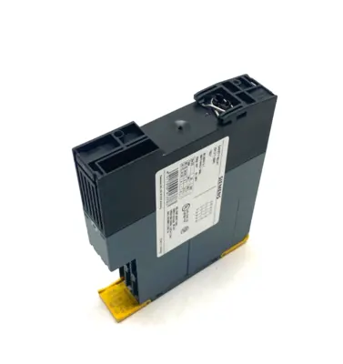 USED SIEMENS SIRIUS SAFETY RELAY, OUTPUT EXP.