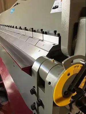 NEW GMC MACHINE TOOLS HBB-1010