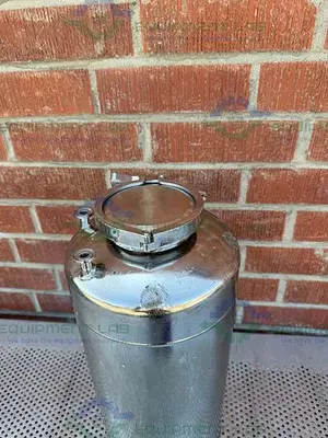 USED ALLOY PRODUCTS 15 LITER STAINLESS STEEL VESSEL 125 PSI W/ 4.5" OPENING