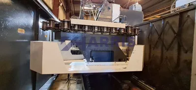 USED 2005 MAZAK VTC-250D/50