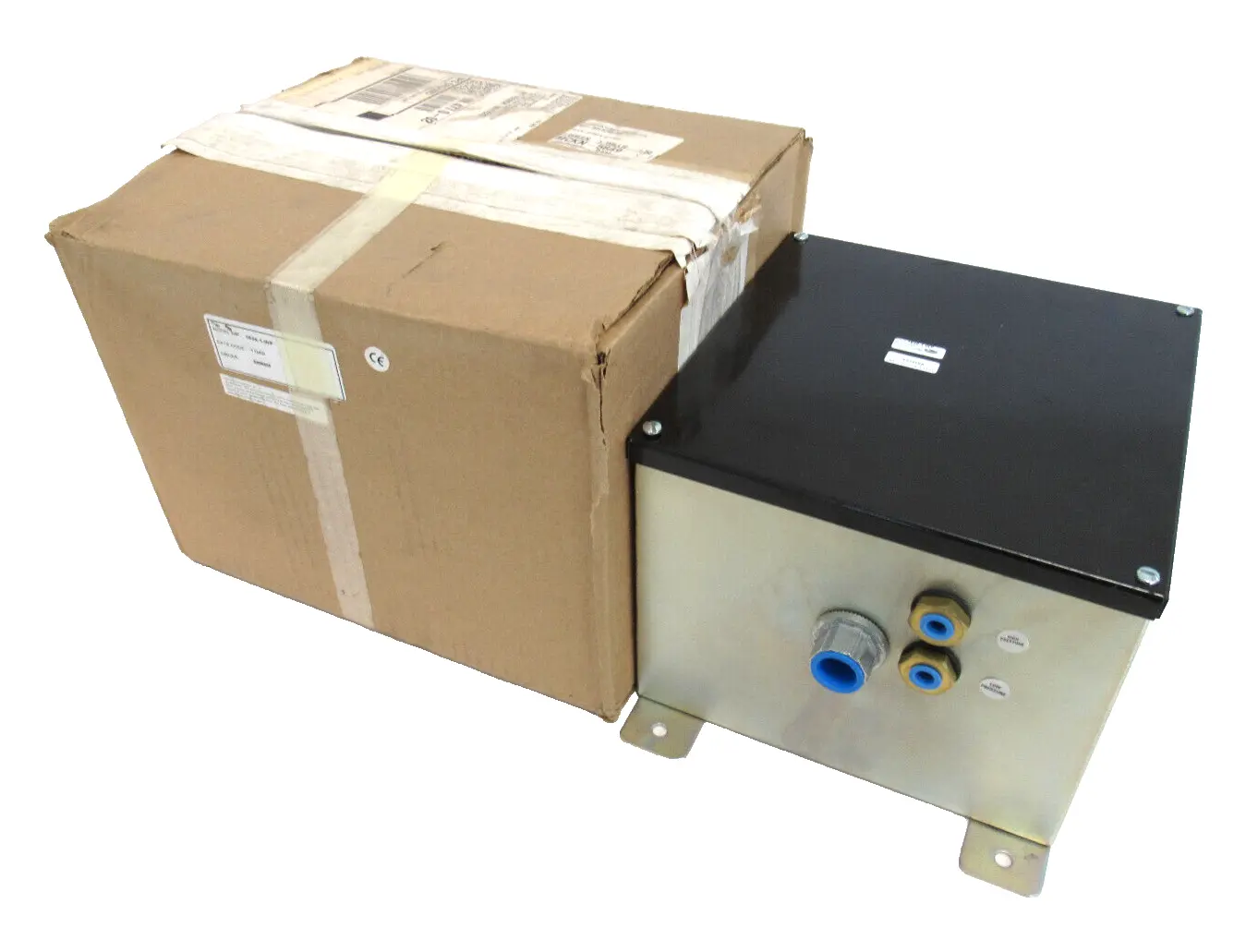 NEW DWYER 1639-1-WP PRESSURE SWITCH 16391WP