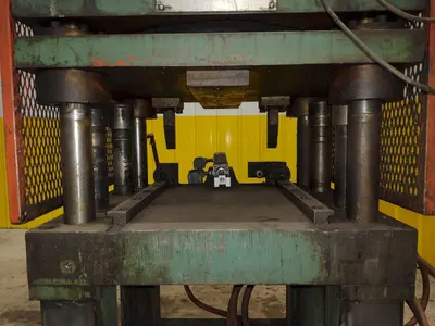 12 TON AIRAM 4-POST PNEUMATIC CUTOFF PRESS, 1" STROKE: STOCK #21330
