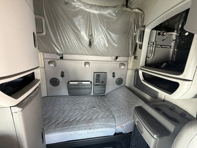 Used 2021 VOLVO VNL760 Conventional trucks Indiana US | Miedema Asset Management Group #1414665