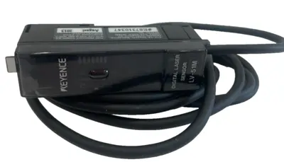 NEW KEYENCE LV-51M DIGITAL LASER SENSOR LV51M