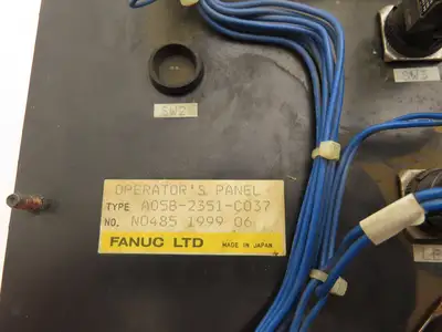Fanuc A05B-2351-C037 System R-J2 Robot Operator Panel w/Emergency Stop No Key