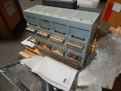 New | in-Stock ABB E3 Circuit Breakers Texas US | Aucto #1308504