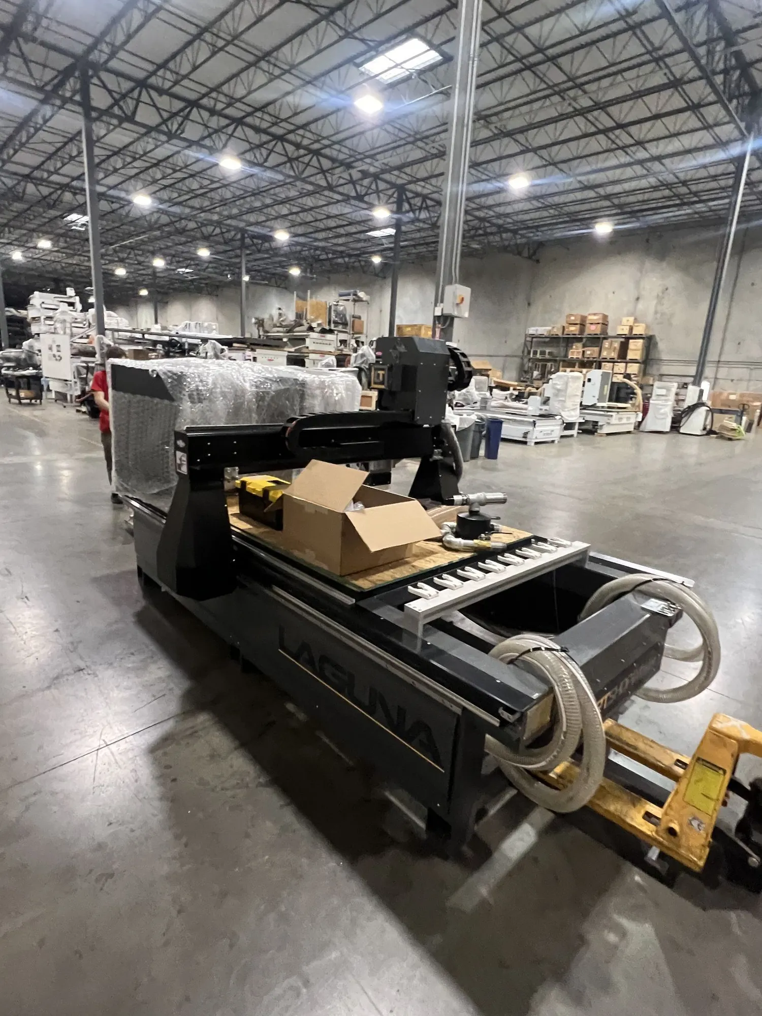 USED 2025 LAGUNA SmartShop M2