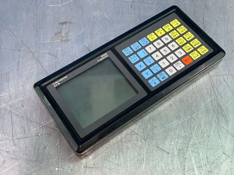 Used CUTLERHAMMER D100PG10A Automation Control (HMI) Ohio US | HGR 24 #1415152