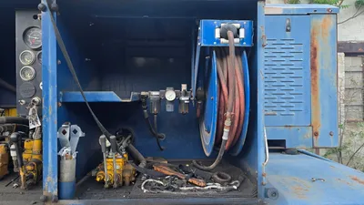 USED 2003 OVERBUILT 10