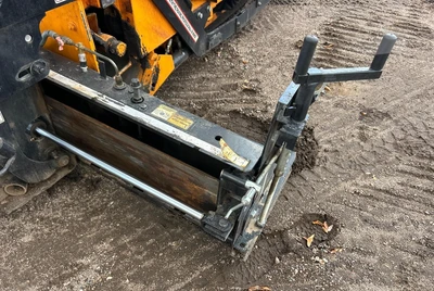 Used 2025 LEEBOY 7000C Asphalt Pavers California US | Mittry Construction #1566455