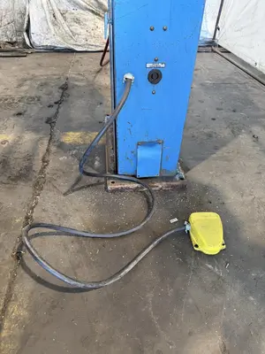 USED MILLER 20 AFT