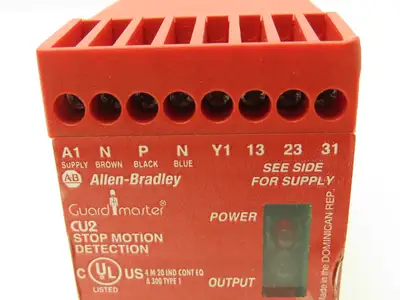 Allen Bradley 440R-S07140A Guardmaster Minotaur Stop Motion Detection 110/230VAC