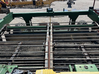 Used _UNKNOWN_ _UNKNOWN_ Windrowers/Swathers Idaho US | Tri-Steel Manufacturing #1557053