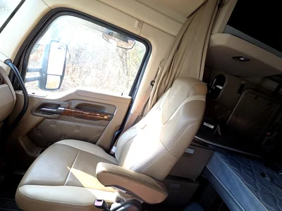 USED 2015 KENWORTH T680